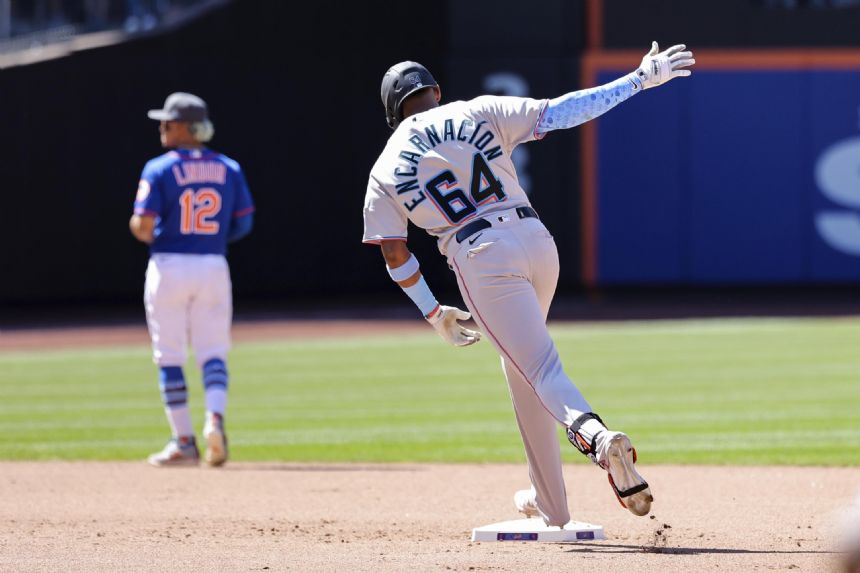 Jerar Encarnacion slam in debut lifts Marlins over Mets 6-2