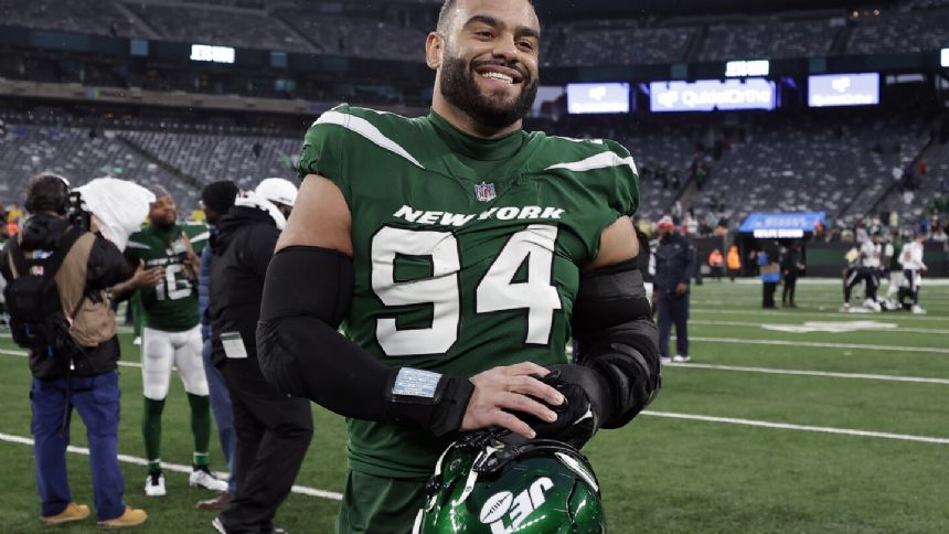 Jets agree to terms on a deal to bring back defensive lineman Solomon Thomas, AP source says