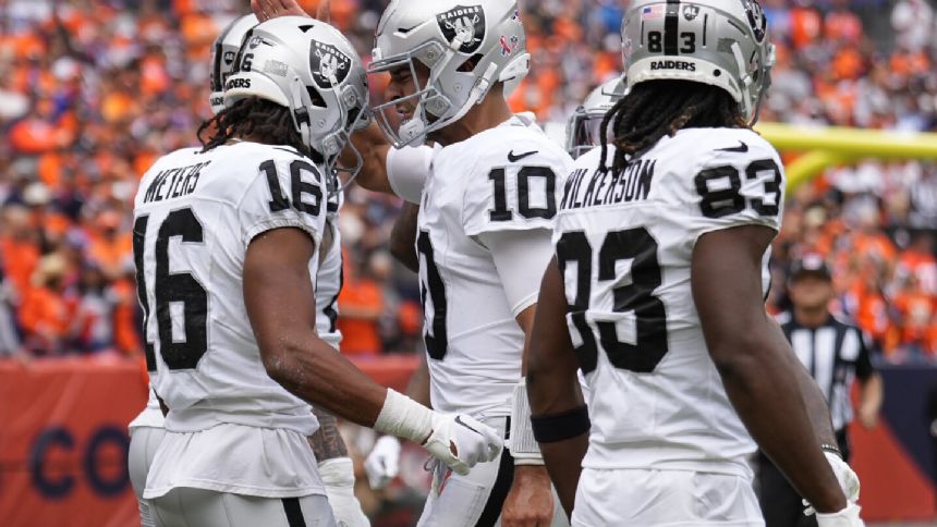 Jimmy Garoppolo working on chemistry with Raiders' receivers with Meyers in concussion protocol