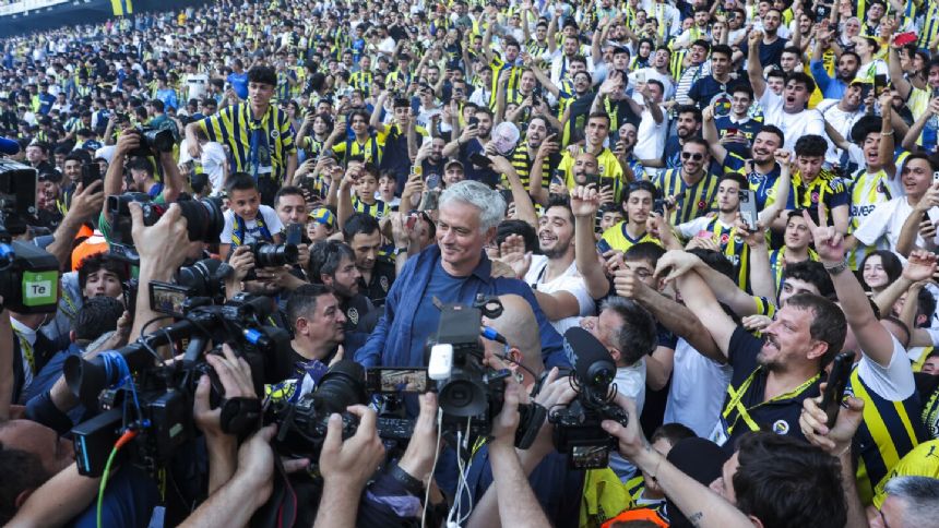 Jose Mourinho set to earn over $11 million a year as coach of Fenerbahce in Turkey