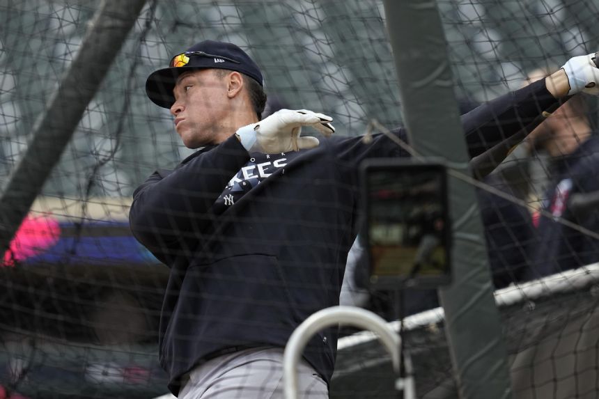 Judge back at the site of No. 62 when Yankees open in Texas