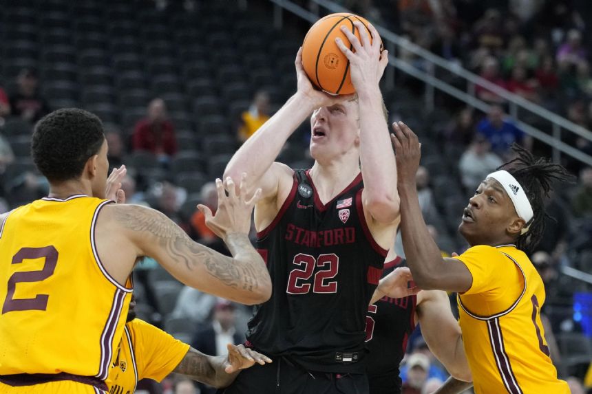 Keefe scores at buzzer, Stanford shocks Arizona State 71-70