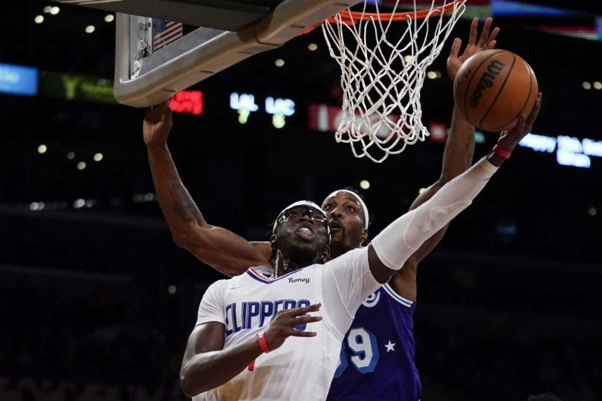 Kennard hits clutch 3s, Clippers hold off Lakers 119-115