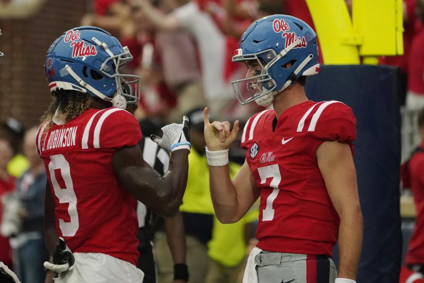 Kiffin expects Ole Miss QB Luke Altmyer to be able to play