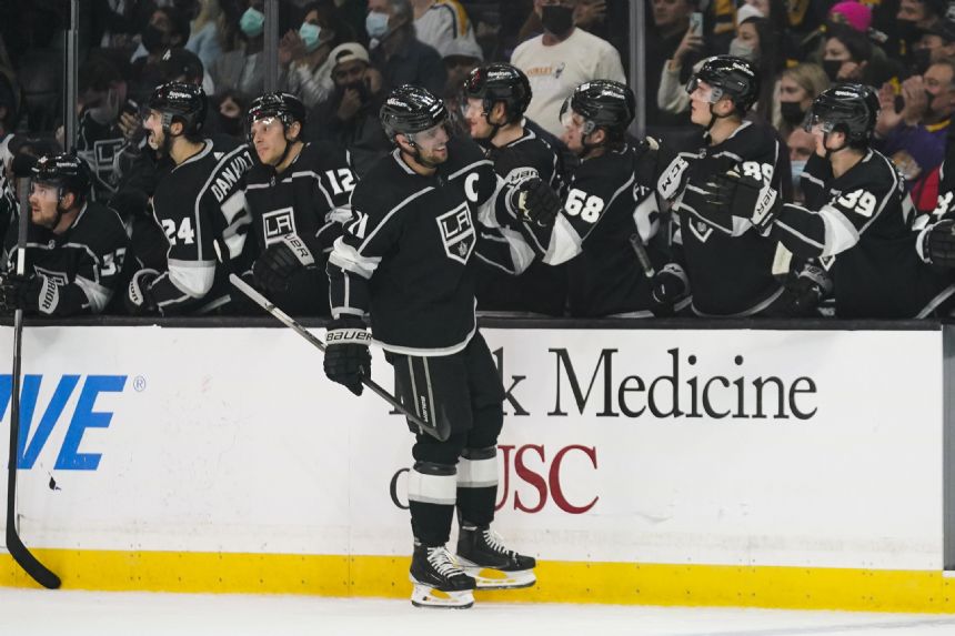 Kings trainer becomes first female staffer on bench in NHL