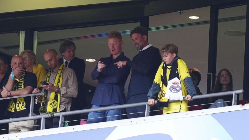 Klopp at Wembley to watch former club Dortmund in Champions League final and draws cheers