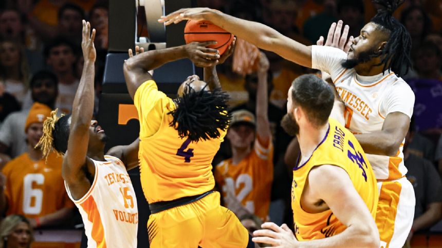 Knecht, defense lead No. 9 Tennessee over Tennessee Tech 80-42