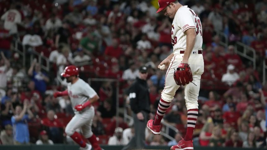 Kyle Schwarber hits his 44th homer and lifts Phillies to 6-1 win over Cardinals