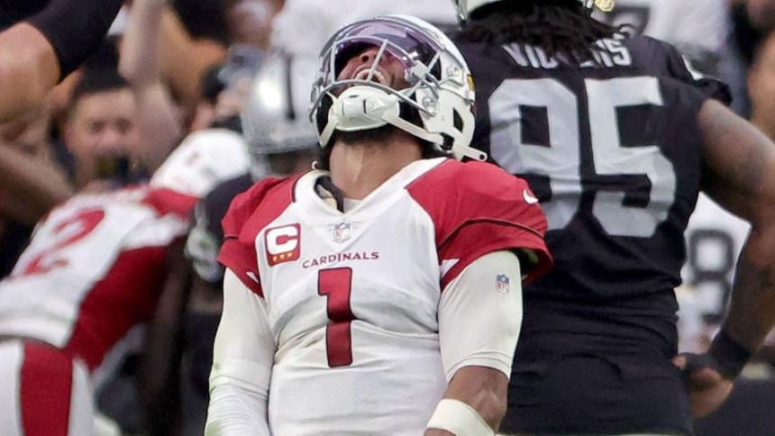 Kyler Murray appears to get slapped in the face by a fan following Cardinals' shocking win over Raiders