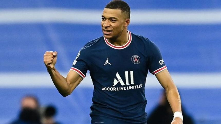 Kylian Mbappe transfer: Real Madrid set to secure superstar's transfer from PSG per report