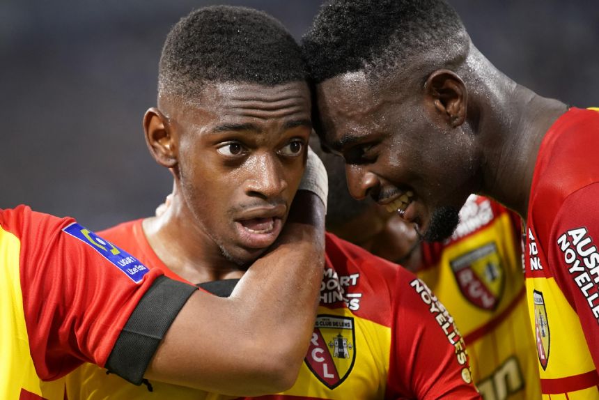 Lens beats wasteful Marseille to take 2nd place; Lyon wins