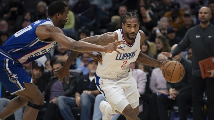 Leonard and Harden combine for 60 points as Clippers top Kings, 131-117