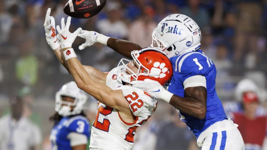 Leonard helps Duke stun No. 9 Clemson 28-7 in a lopsided ACC opener