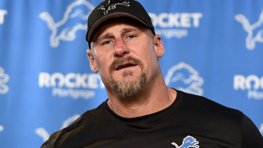 Lions extend the contracts of coach Dan Campbell and general manager Brad Holmes