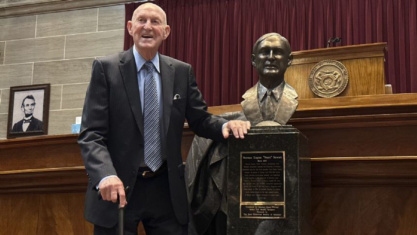Longtime Missouri basketball coach Norm Stewart entered into the Hall of Famous Missourians