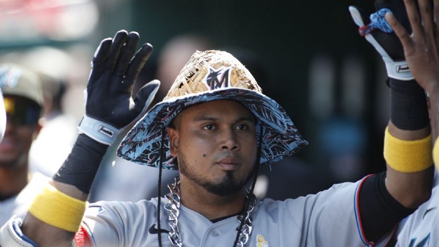 Luis Arraez opens game with a HR, scores go-ahead run as Marlins complete 4-game sweep of Nationals