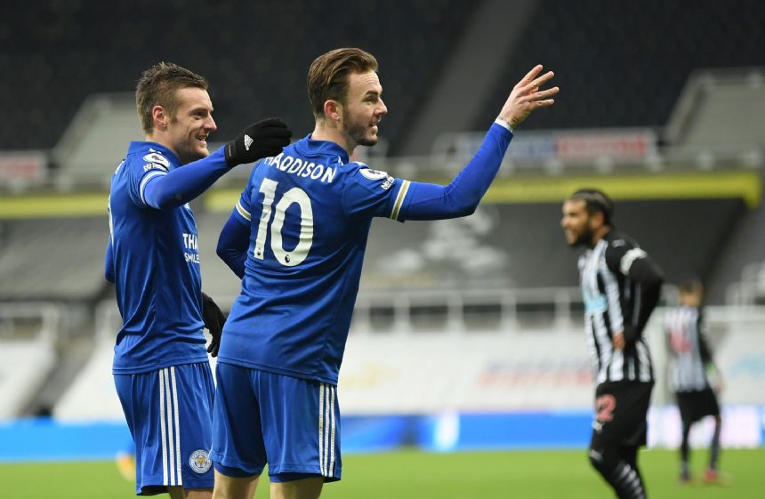Maddison recovers Leicester's 2-2 draw at Southampton in EPL