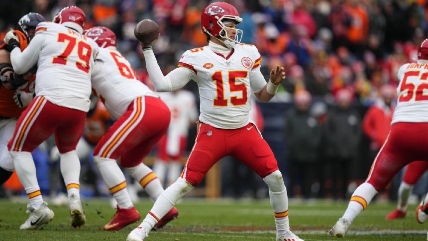 Mahomes can't shake off sickness, Denver defense as Chiefs fall 24-9 in one of QB's worst games