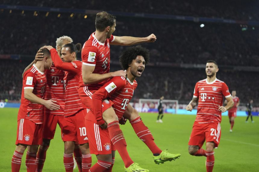 Mane's injury overshadows 6-1 win for Bayern Munich