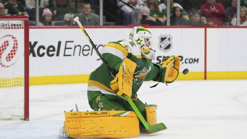 Marc-Andre Fleury signs a $2.5M extension with the Wild to return for next season at age 40