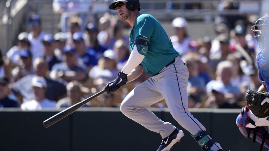Mariners DH Mitch Garver scratched from lineup before game with Red Sox due to back spasms