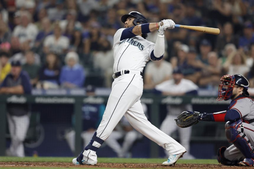 Mariners use 2 homers, Kirby's pitching to stop Braves 3-1