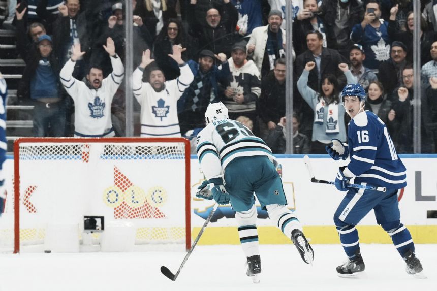 Marner ties team-record point streak, Leafs beat Sharks 3-1