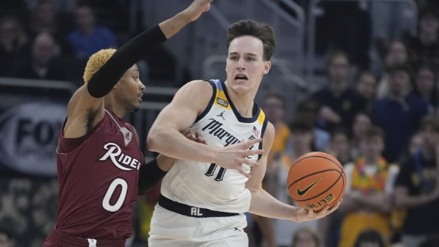 Marquette's Tyler Kolek, reigning Big East Player of the Year, suffers ankle injury