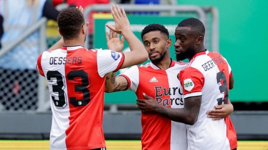 Marseille vs. Feyenoord odds, how to watch, live stream: 2022 UEFA Conference League picks for May 5