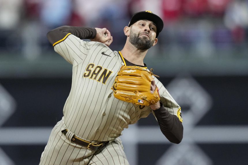 Martinez opts out of Padres contract, becomes free agent