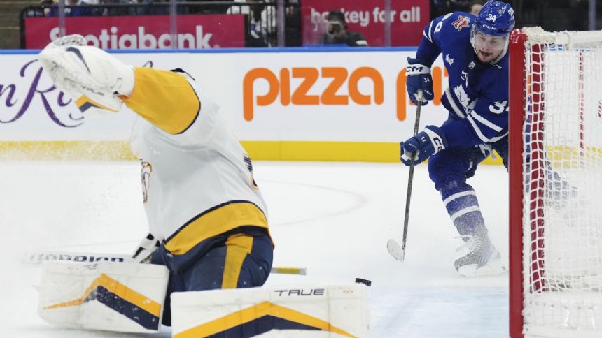 Matthews scores twice, Samsonov makes 18 saves in Maple Leafs' 4-0 win over Predators