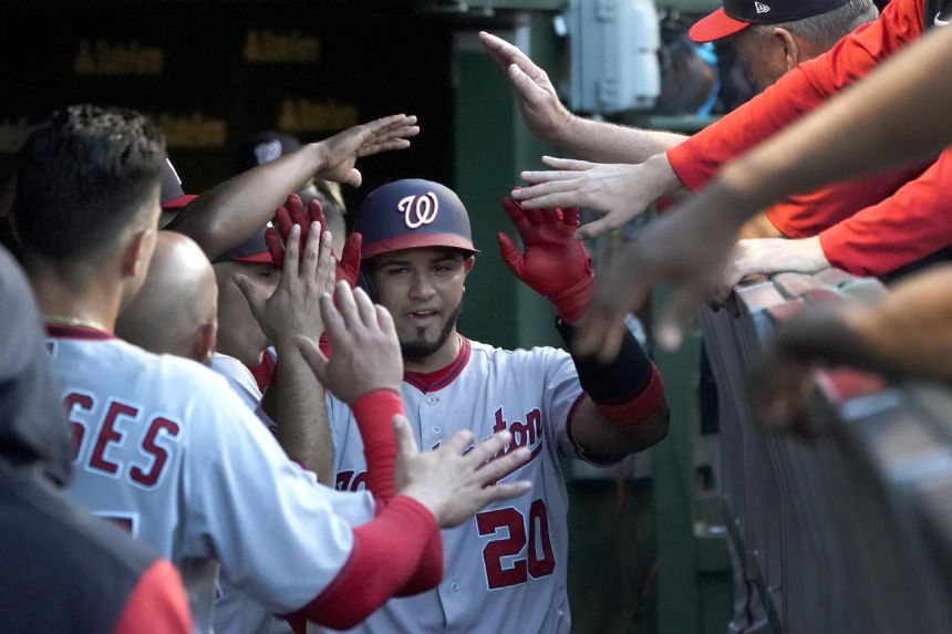 Meneses hits 2-run HR in 8th as Nationals beat Cubs 6-5
