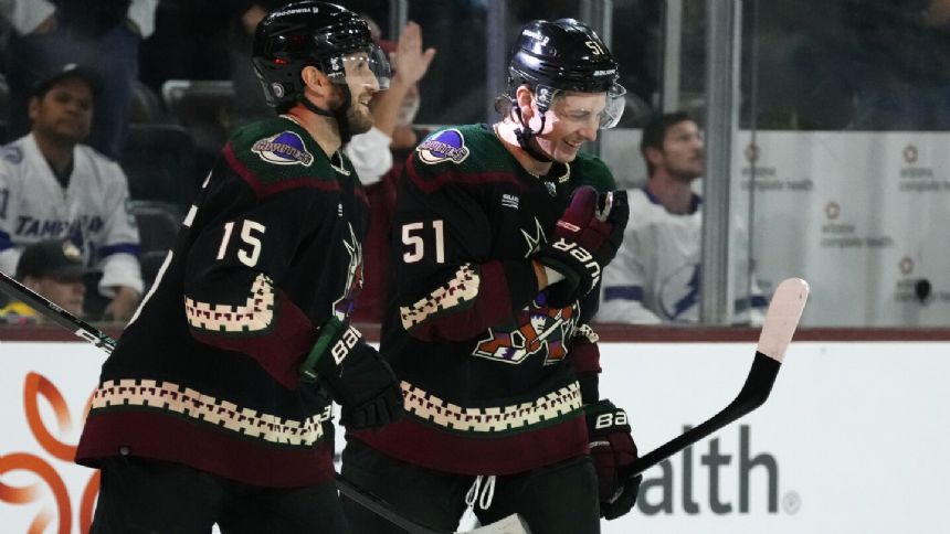 Michael Carcone scores twice, Coyotes knock off Lightning 3-1