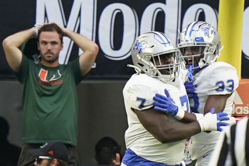 Middle Tennessee uses big plays to stun No. 25 Miami, 45-31