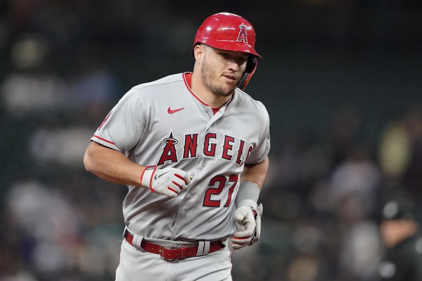 Mike Trout homers, Shohei Ohtani pitches Angels past M's 4-1
