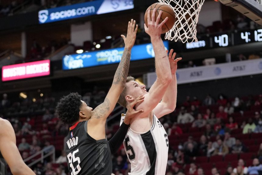 Murray, Poeltl power Spurs to easy 134-104 win over Rockets
