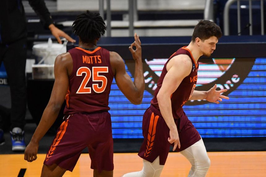 Mutts' late flurry lifts Virginia Tech over Maryland 62-58