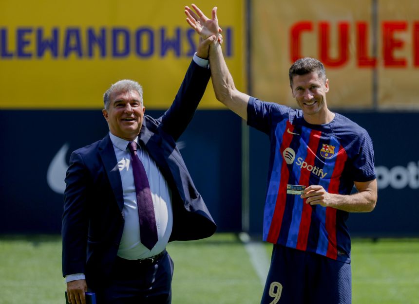 'My age doesn't matter:' Lewandowski aims to rebuild Barca