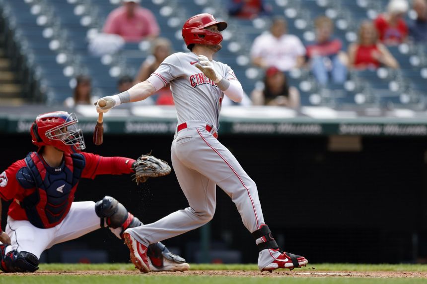 Naquin homers, Reds down Guardians 4-2 for 2-game sweep