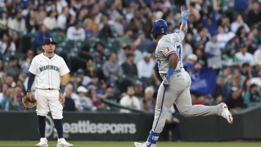 Nelson Velazquez slugs 3-run homer in the 7th inning, Royals rally past Mariners 4-2