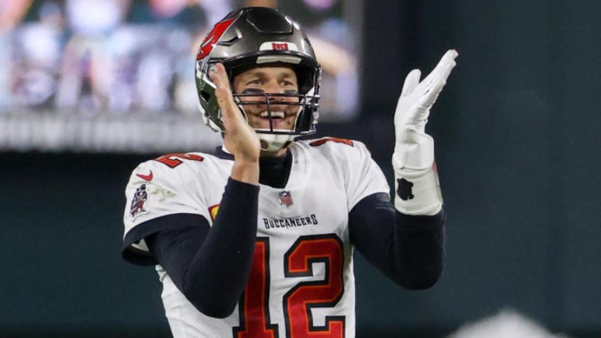 NFL Week 3 picks: Tom Brady takes down Aaron Rodgers, Bills thrash Dolphins, Broncos shock 49ers