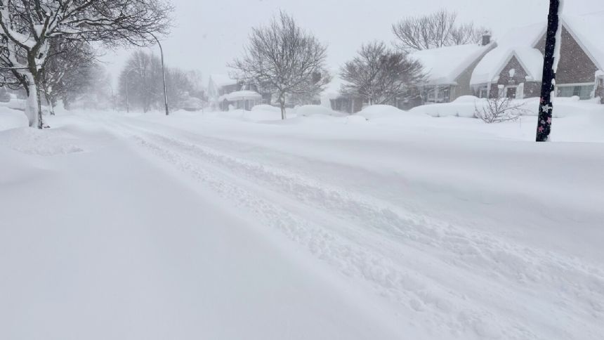 NHL postpones Blackhawks-Sabres game in Buffalo because of snow-related travel restrictions