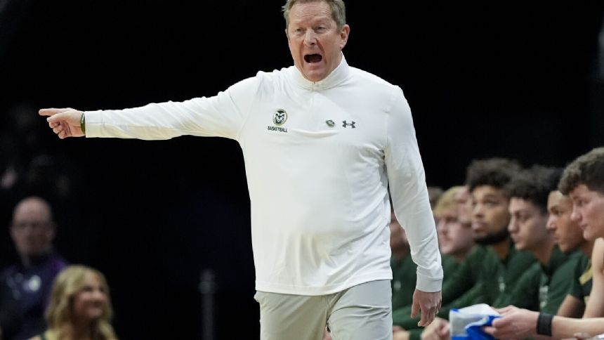 Niko Medved signs long-term extension to remain coach at Colorado State