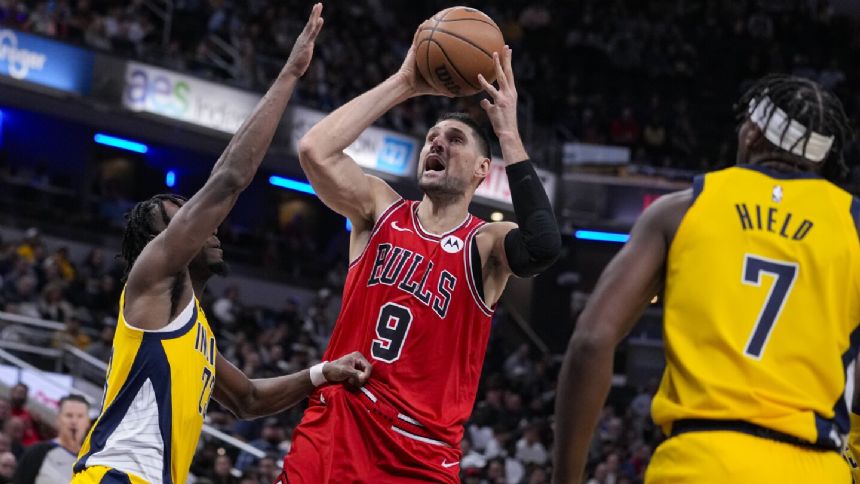 Nikola Vucevic helps the Bulls rally past the Pacers for a 112-105 win