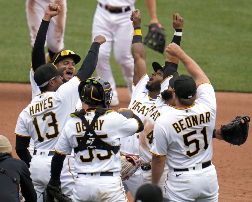 NL-best Pirates win 7th straight for best start in 31 years