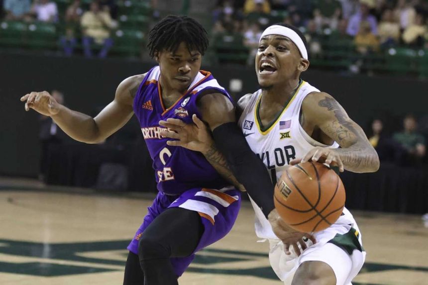No. 1 Baylor wins 18th in row 104-68 over Northwestern State