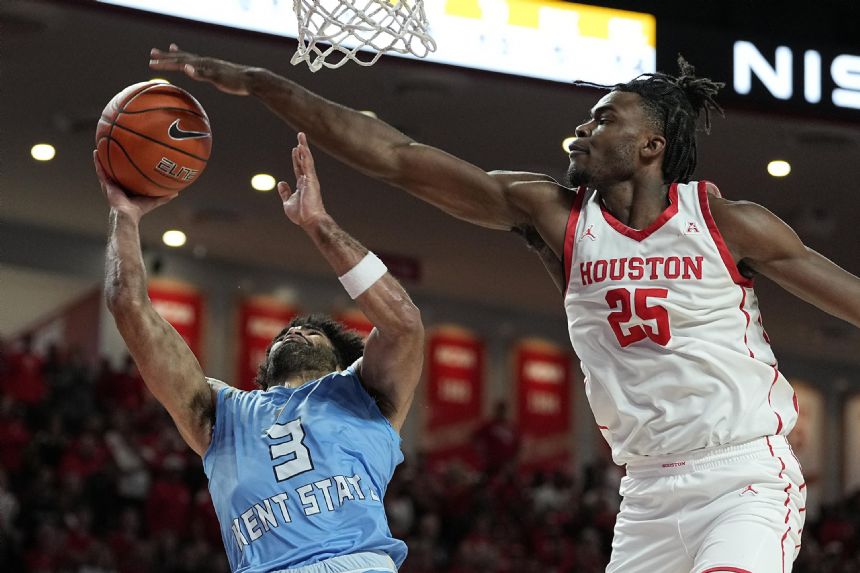No. 2 Houston edges out Kent State 49-44 to stay undefeated