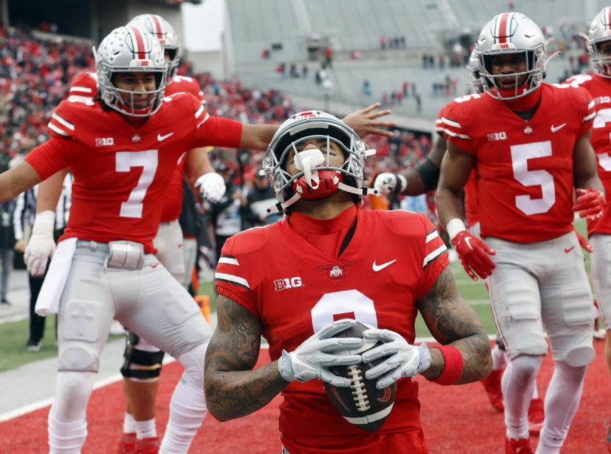 No. 2 Ohio State rolls past Indiana to stay undefeated