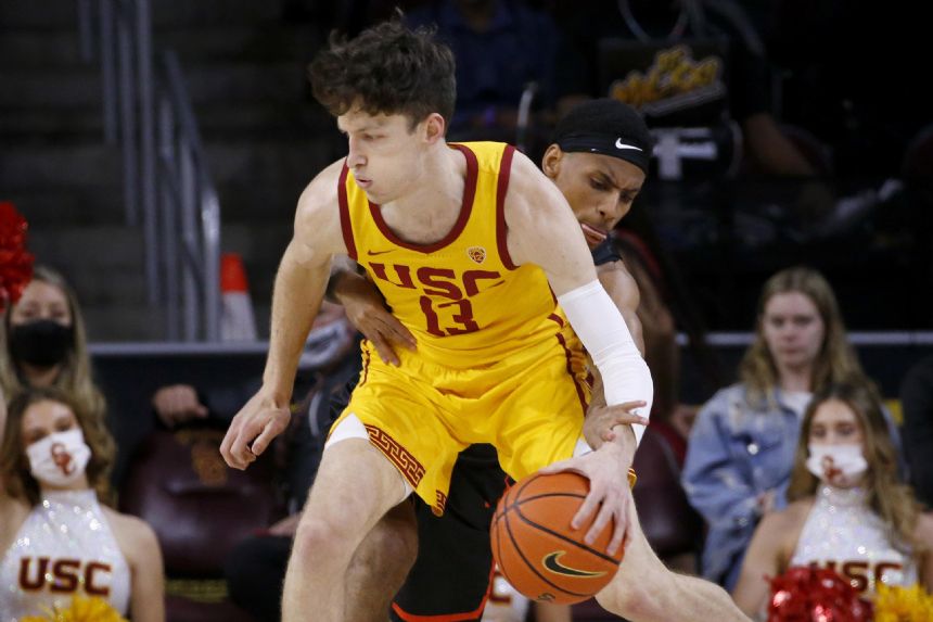 No. 21 USC rallies in second half to top Pacific