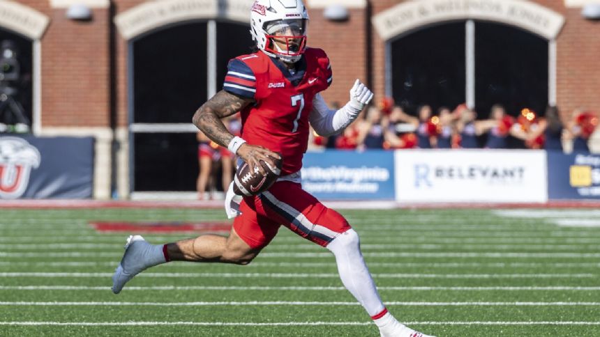 No. 25 Liberty stays unbeaten after Kaidon Salter accounts for 4 touchdowns in 49-25 win over UMass